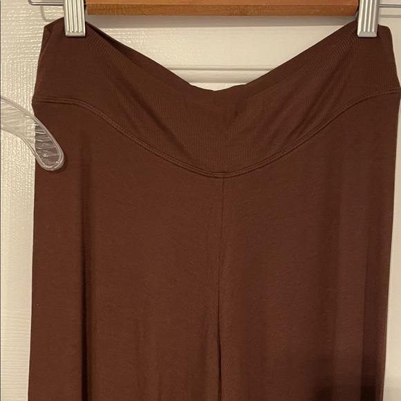 Victoria's Secret Ribbed Tank and Wide-Leg Lounge Set in Brown - Picture 4 of 8